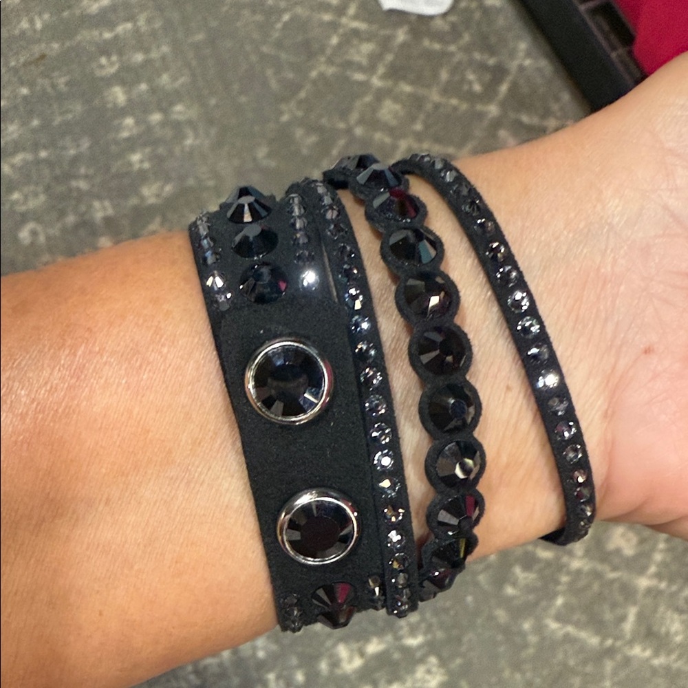 Swarovski Black Crystal Bracelet - Picture 2 of 2